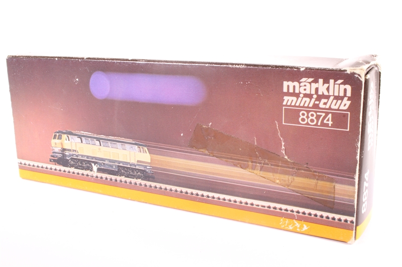 Locomotive Diesel Märklin HO 3774 - DB BR 216 - Digitale - Occasion Allemagne