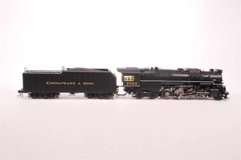 Proto 2000 920-30011 USRA 2-8-4 'Berkshire' #2724 of the