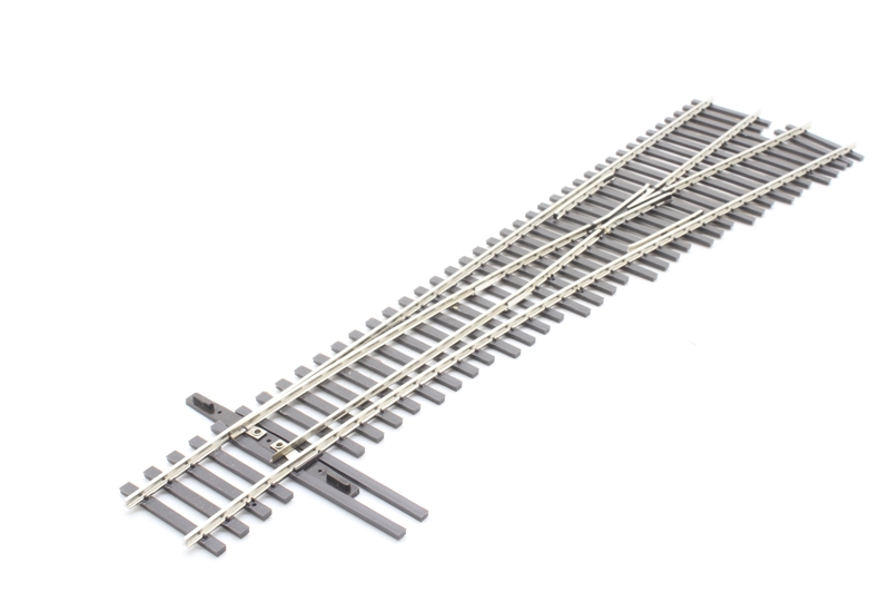 Walthers HO Scale Code 83 Right Curved Turnout 24/28 – 83064 – Pre-built DCC/DC