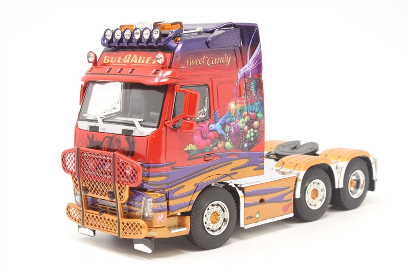 WSI Models 9757WSI Volvo FH Globetrotter XL Guldager Sweet Candy Red