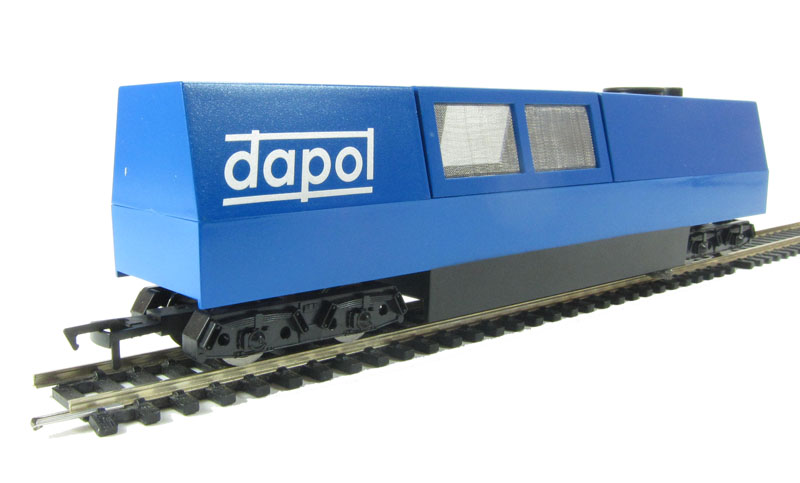 Dapol OO Track cleaning wagon