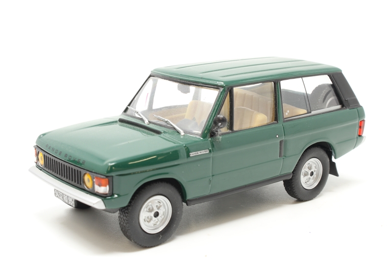 Ixo Models CLC003 1970 Range Rover 3.5L 2 Door - Hattons