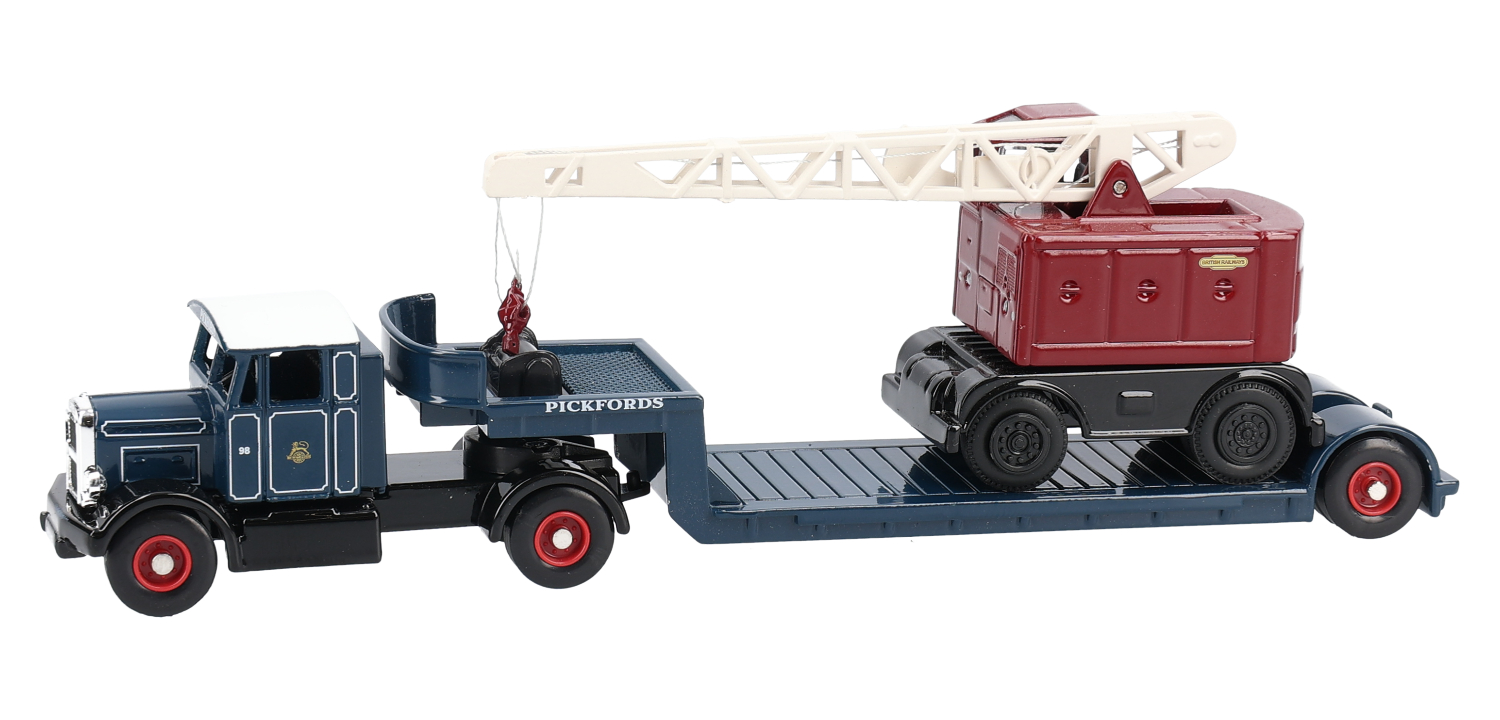 Corgi DGS00001 Scammell Low Loader & Coles Crane - Pickfords blue/ BR