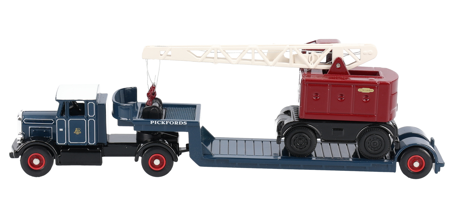 Corgi DGS00001 Scammell Low Loader & Coles Crane - Pickfords blue/ BR