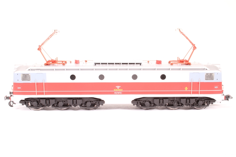 エレクトロトレン　RENFE（スペイン国鉄）Talgo（タルゴ）III エレクトロトレン RENFE（スペイン国鉄）Talgo（タルゴ）III