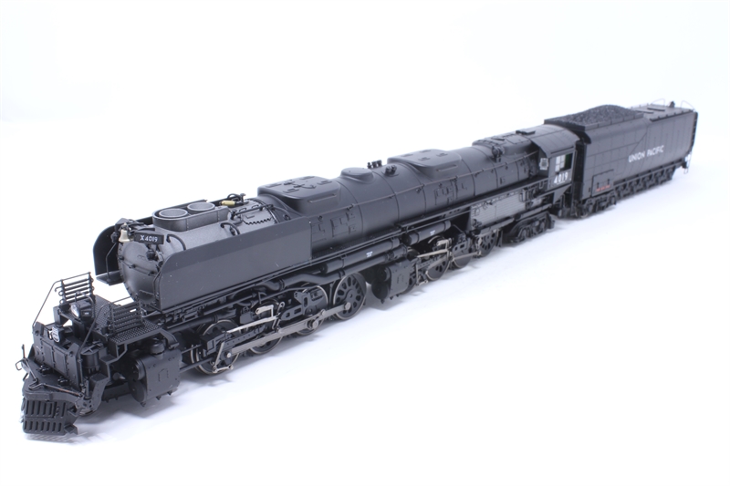 Genesis G97207 Big Boy 4-8-8-4 #4019 of the Union Pacific Railroad (DCC