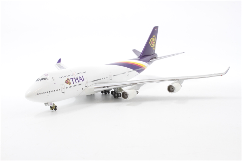 Gemini 1/200 B747-400 THAI タイ航空 JUST LANDED! GeminiJets 1:200-scale Thai Airways The Boeing