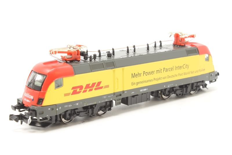 Hobbytrain (Lemke) H2743 Class BR 182 009-1 of the DB in 'DHL' livery