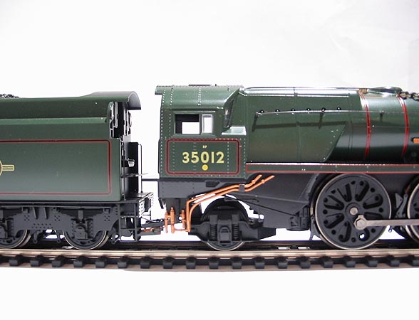 Hornby R2xxx DO NOT USE - See R1038loco - Hattons