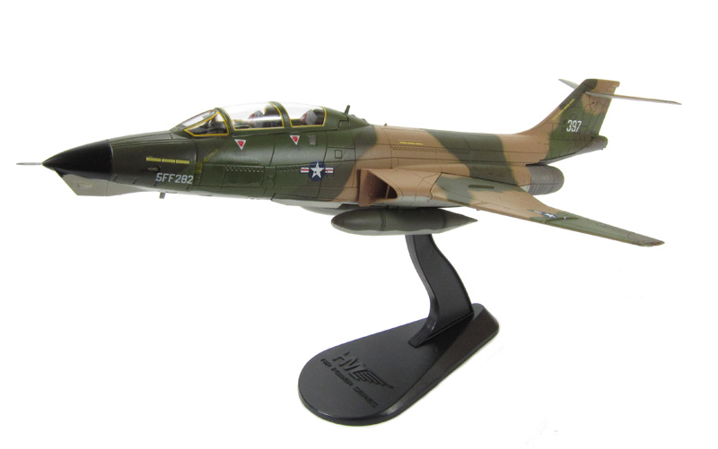 ホビーマスター 1/72 McDonnell RF-101 Voodoo Amazon.com: Mcdonnell RF-101C Voodoo Fighter Aircraft Operation