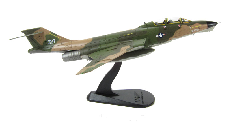 Hobby Master HA3703 McDonnell RF-101B Recon Voodoo United - Hattons