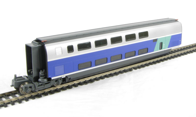 Jouef HJ4018 HST 'TGV Duplex' intermediate coaches of the