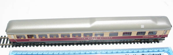 Lima HL4000 1st class 'Rheingold 1968' passenger coaches - Hattons