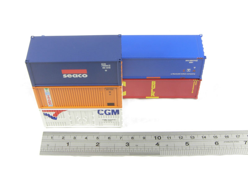 Lima HL8002 5 piece container set (2x 40 foot, 3x 20 foot) - Hattons