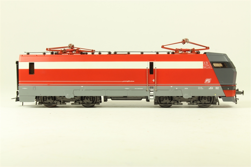 Rivarossi HR2318 FS E454 002 Electric Locomotive in FS - Hattons