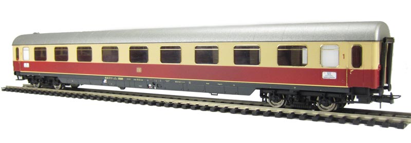 Rivarossi HR4034 Set of 3 different coaches from the Trans - Hattons