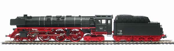 Liliput L110591 Class BR05 4-6-4 Steam loco of the German - Hattons