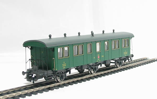 Liliput L334484 2nd class coach of the Swiss SBB in green
