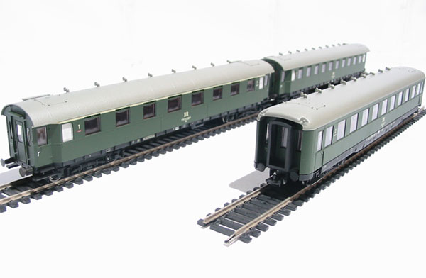 Liliput L350022 Fast regional train coach set 1 of the - Hattons