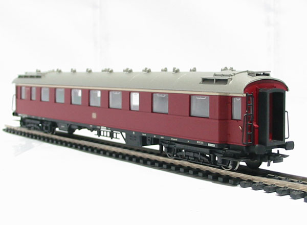 Liliput L382901 Class WG4++ke-28/50 company coach of the - Hattons
