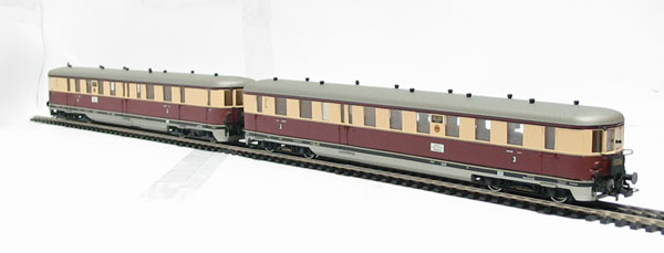 Liliput L112513 Class VT137 099 & VS145 135 of the DRG in - Hattons