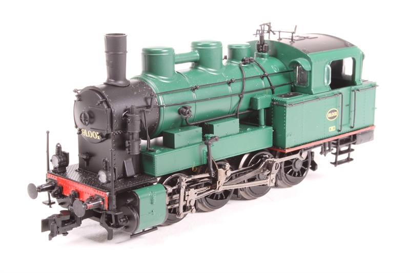 Liliput L385401 Salon dining coach of the DB in green livery