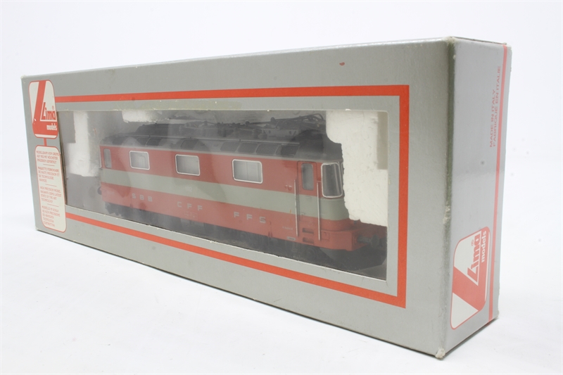 Lima HO – Locomotive électrique Re 4/4 II 11112 SBB – Échelle HO – Modifiée 3 Voies