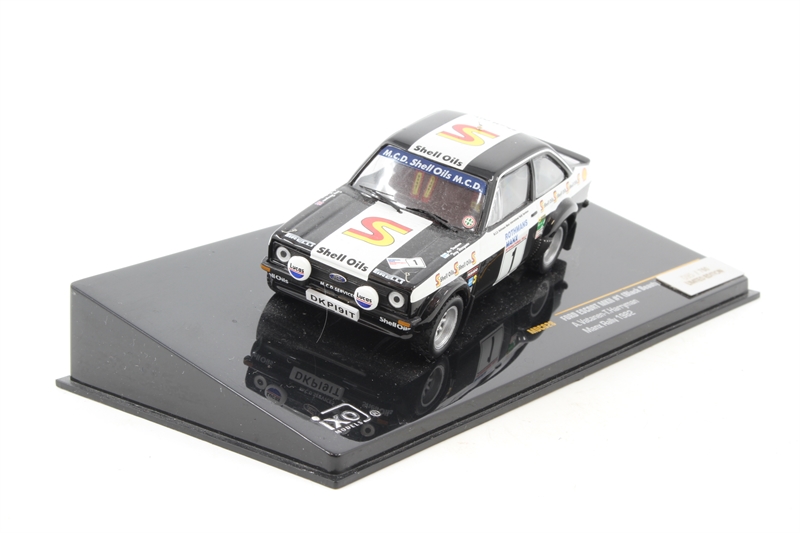 Ixo Models MDC028 Ford Escort Mk2 No1 Black Beauty- Manx - Hattons