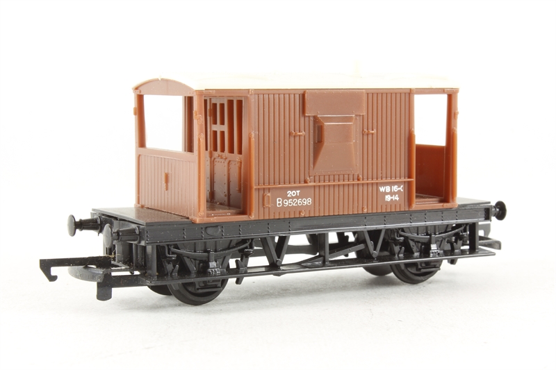 Tri-ang R16C B.R 20 Ton Brake Van B952698