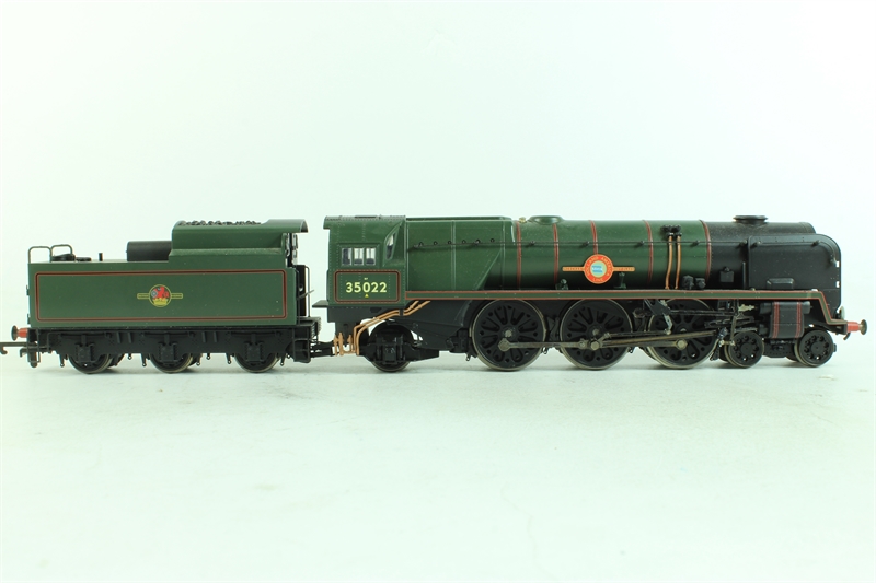 Hornby R2194 Atlantic Coast Express train pack with 35022 