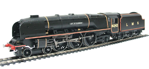 Hornby OO 4-6-2 Class 8P Princess Coronation non-streamlined LMS (2001)