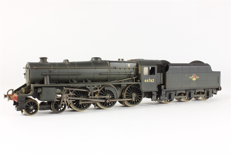 Hornby OO Gauge (1:76 Scale) 4-6-0 Class 5MT Black 5 LMS