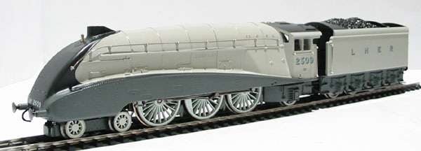 Hornby OO 4-6-2 Class A4 LNER (2003)