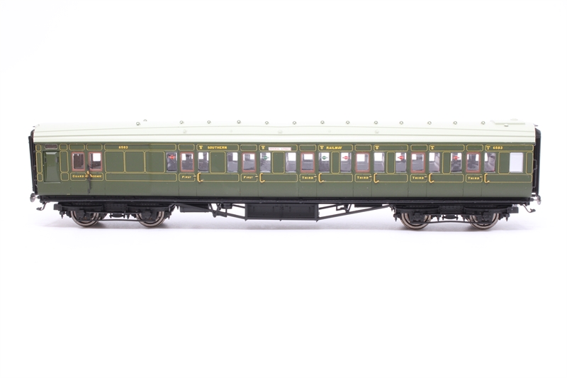 6583 Hornby R2952-6583 Maunsell Brake Composite 6583 in - Hattons