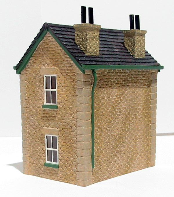 Hornby R9218 Maithwaite station house (resin) (Thomas the - Hattons