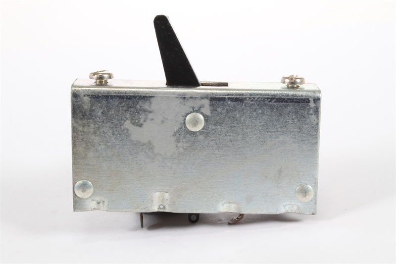 Hammant & Morgan SL4 Panel Mounting On/Off/On Switch - Hattons