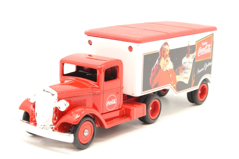 ミニカー 1935Ford3Ton  ulated Truck  COCA COLA Lledo SL67004 1935 Ford 3 Ton Articulated Truck - 'Santa - Hattons