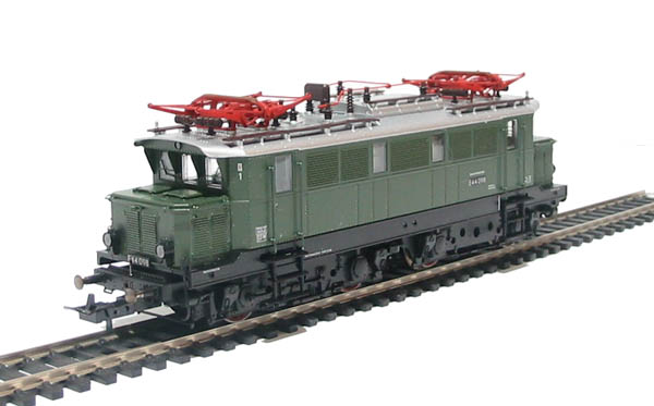 Trix TR22701 Class E44 Electric loco of the German DRG in - Hattons