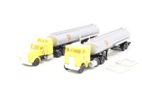 0004-003015 Semi tractor with tank trailer - 'Shell Oil' (pack of two) 0004-003015 Semi tractor with tank trailer - 'Shell Oil' (pack of two)