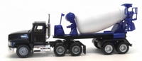 006572 Mack Short, Cement Mixer Trailer