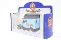 027TG Ford Model T 'Vimto'