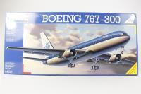 04231 Boeing 767-300