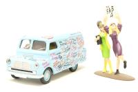 05606 Graffiti Van "Beatles" and 2 figures