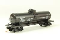 06500590 39' riveted single dome tank car of the Canadian Pacific - black with white lettering 389940