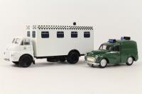 08004 Hampshire Police Set - includes Bedford S control unit (1:50 scale) and Morris 1000 van (1:43 scale)