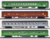 106-1971 Amtrak "Rainbow Era" 8-Car Train Set