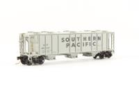 11447 3-bay PS-2 2893 covered hopper of the Southern Pacific - grey 401927