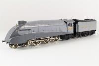 Class A4 4-6-2 'Silver Link' 2509 in LNER Grey