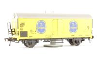 1303 Chquita H0 Gauge Track Cleaner