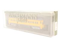 13052 65' heavyweight coach of the Union Pacific - yellow 1086
